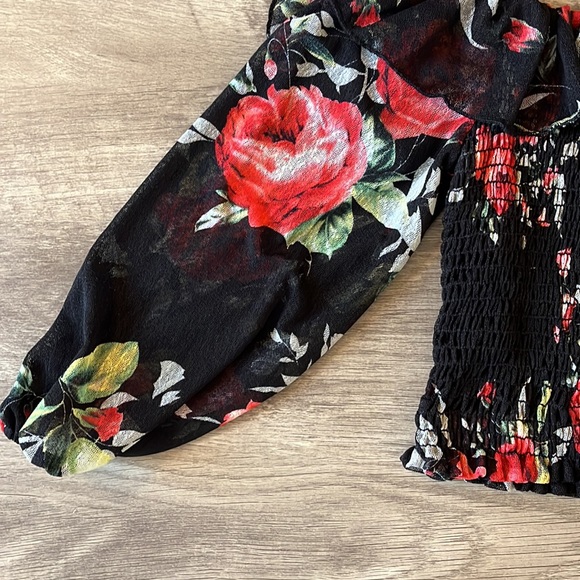 Top - Picture 3 of 4